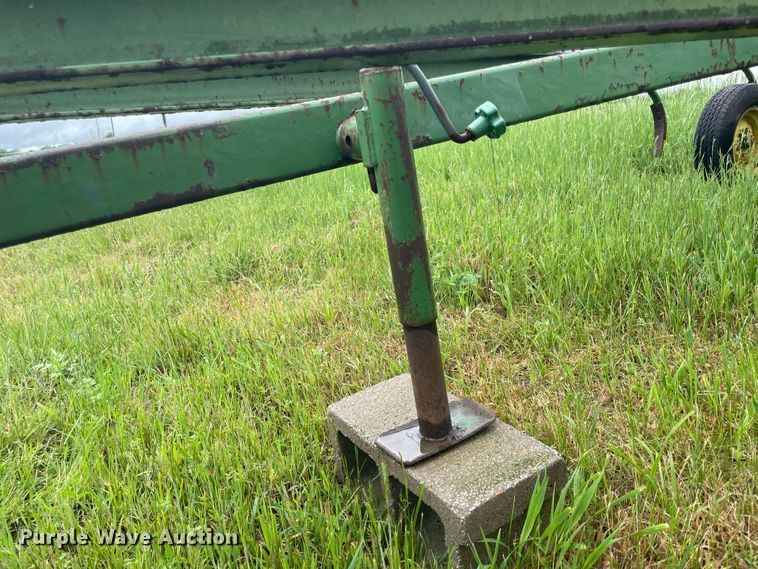 image for item IC9321 John Deere  chisel