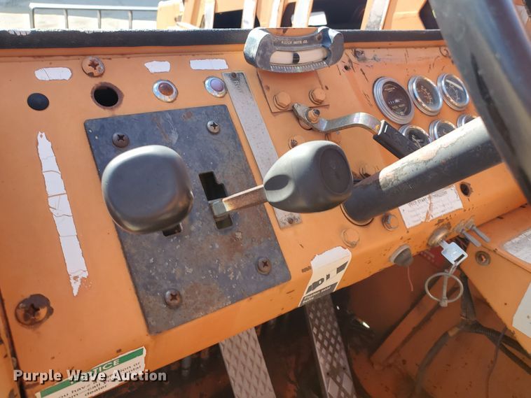 image for item IH9272 Lull 844B Highlander  telehandler