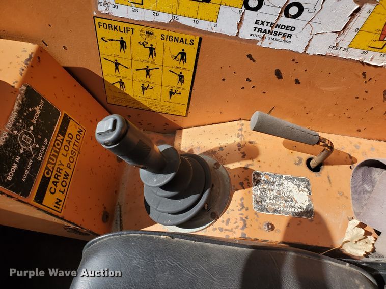 image for item IH9272 Lull 844B Highlander  telehandler