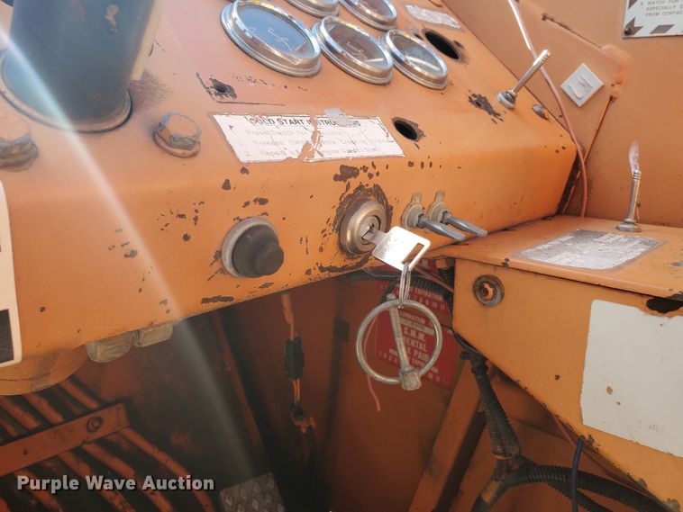 image for item IH9272 Lull 844B Highlander  telehandler