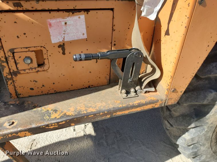 image for item IH9272 Lull 844B Highlander  telehandler