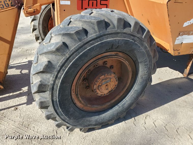 image for item IH9272 Lull 844B Highlander  telehandler