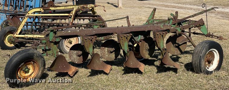 image for item II9259 John Deere 416  four bottom plow