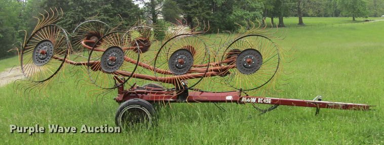 image for item IL9372 M&W RC456  hay rake