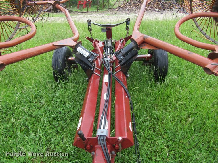 image for item IL9372 M&W RC456  hay rake