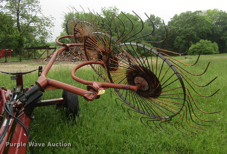 image for item IL9372 M&W RC456  hay rake