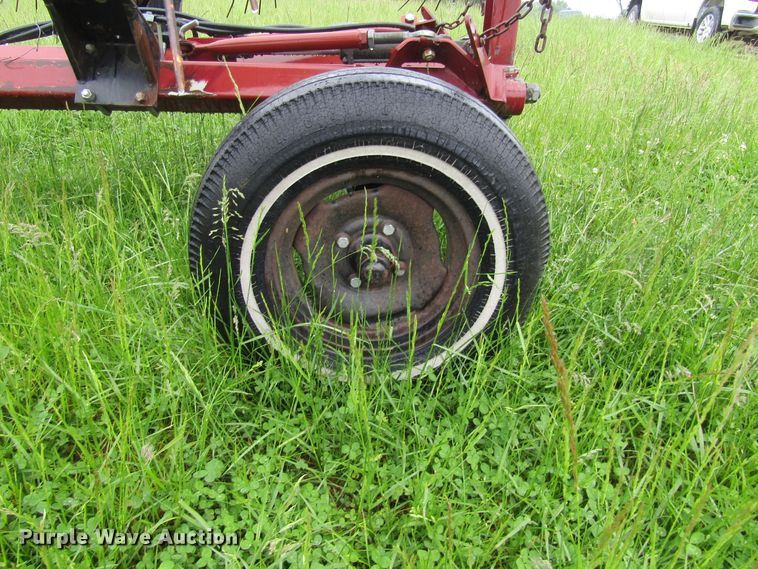 image for item IL9372 M&W RC456  hay rake