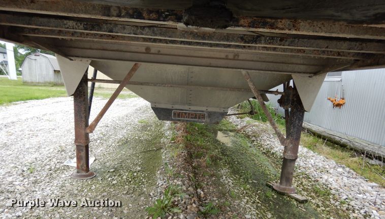 image for item IL9428 2004 Timpte  grain trailer