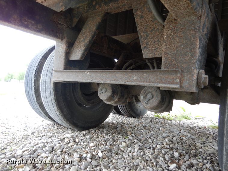 image for item IL9428 2004 Timpte  grain trailer