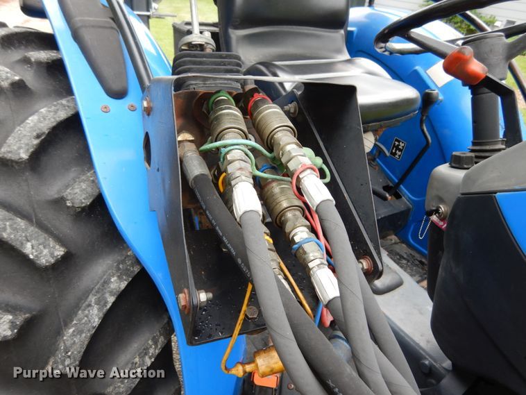 image for item IL9431 2001 New Holland TN65  MFWD tractor