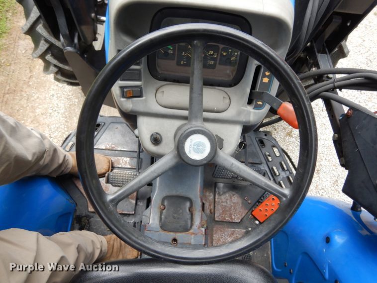 image for item IL9431 2001 New Holland TN65  MFWD tractor