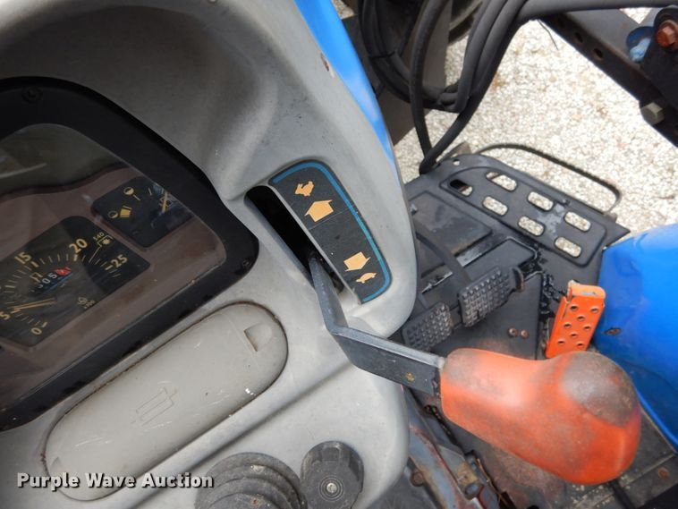 image for item IL9431 2001 New Holland TN65  MFWD tractor