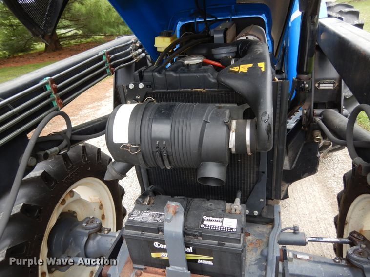 image for item IL9431 2001 New Holland TN65  MFWD tractor
