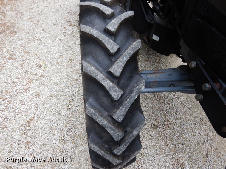 image for item IL9431 2001 New Holland TN65  MFWD tractor