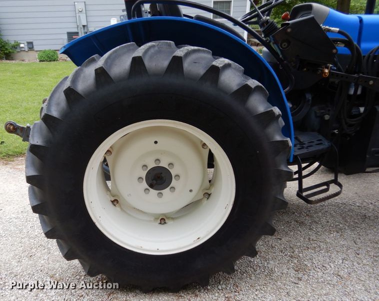 image for item IL9431 2001 New Holland TN65  MFWD tractor