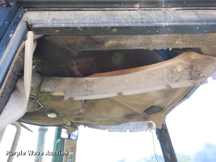 image for item IL9433 1993 John Deere 8970  4WD tractor