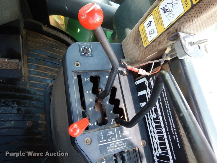 image for item IL9433 1993 John Deere 8970  4WD tractor