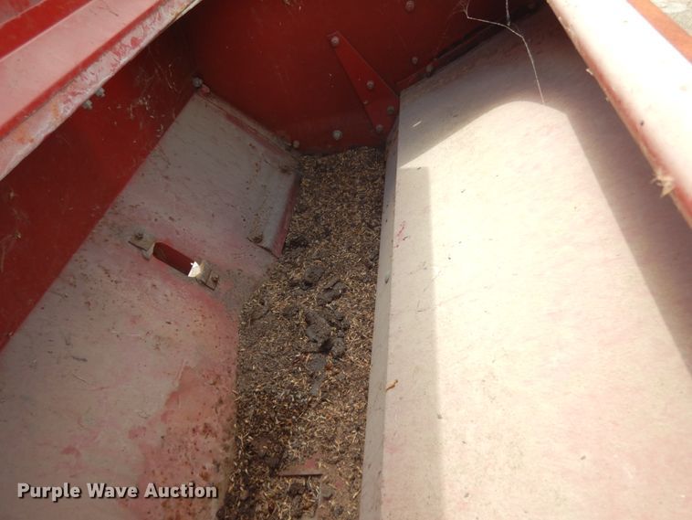 image for item IL9441 International Harvester 5100  grain drill