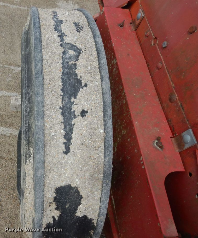 image for item IL9441 International Harvester 5100  grain drill