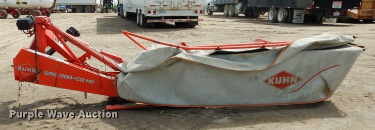 image for item IL9442 Kuhn GMD700-GIIHD  disc mower
