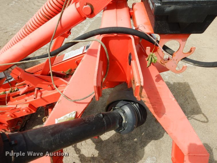 image for item IL9442 Kuhn GMD700-GIIHD  disc mower