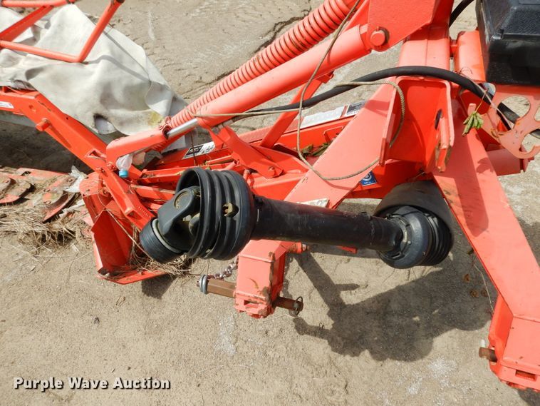 image for item IL9442 Kuhn GMD700-GIIHD  disc mower