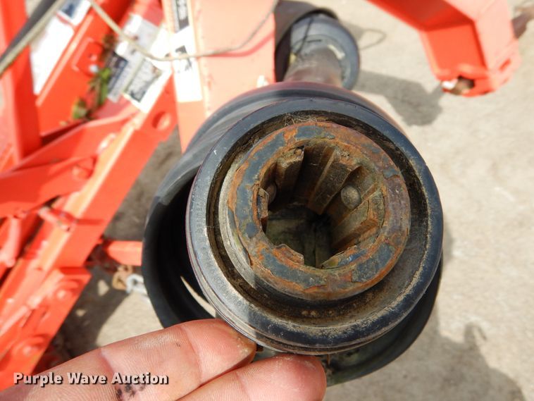 image for item IL9442 Kuhn GMD700-GIIHD  disc mower