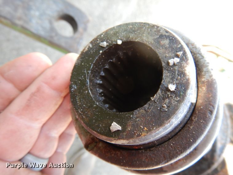 image for item IL9444 John Deere 1518  batwing rotary mower