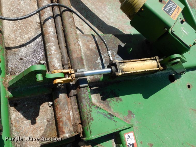 image for item IL9444 John Deere 1518  batwing rotary mower