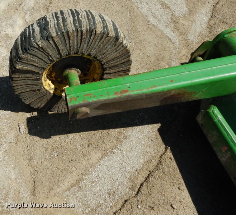 image for item IL9444 John Deere 1518  batwing rotary mower