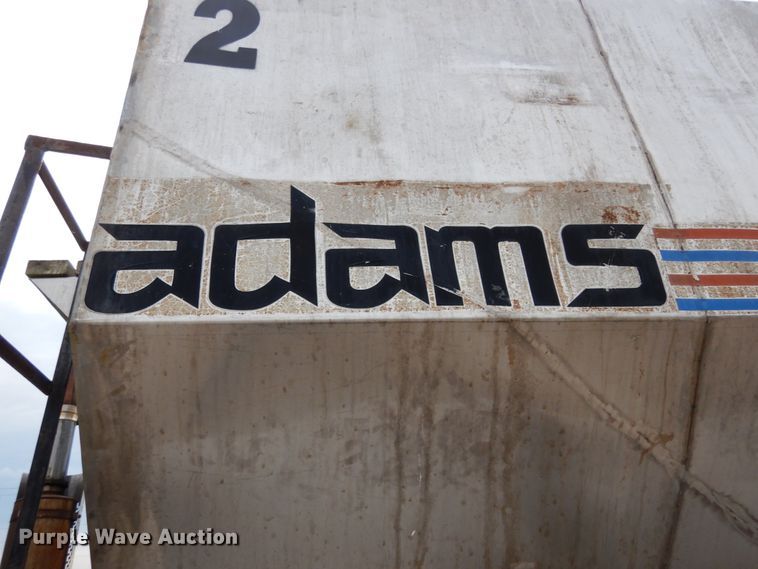 image for item IL9448 1994 International 9400  fertilizer delivery truck