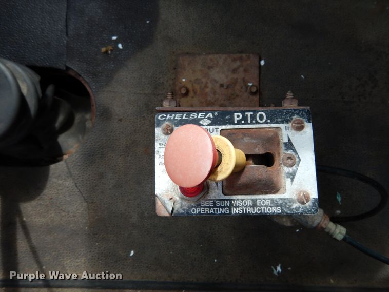 image for item IL9448 1994 International 9400  fertilizer delivery truck