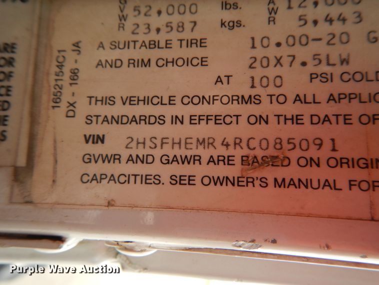 image for item IL9448 1994 International 9400  fertilizer delivery truck