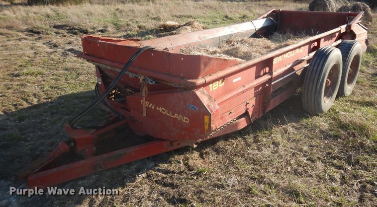 image for item IP9152 New Holland 185  manure spreader