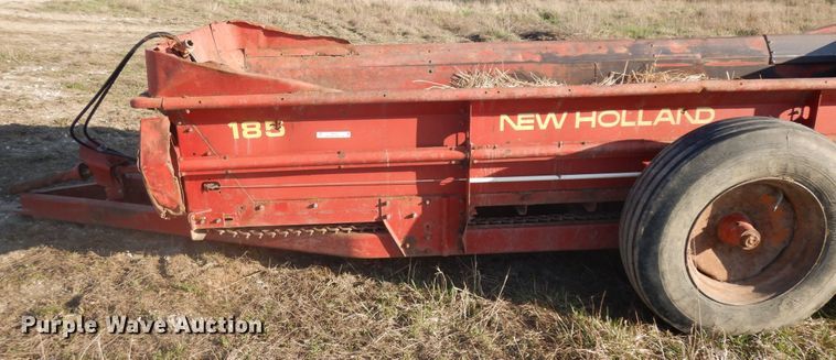 image for item IP9152 New Holland 185  manure spreader