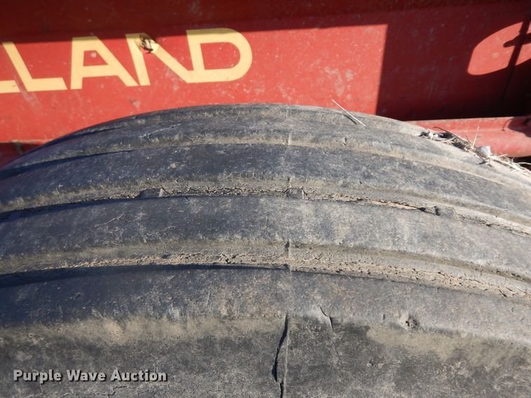 image for item IP9152 New Holland 185  manure spreader