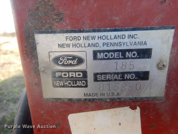 image for item IP9152 New Holland 185  manure spreader