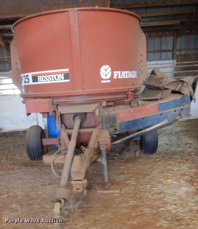 image for item IP9837 Hesston BP25  bale processor