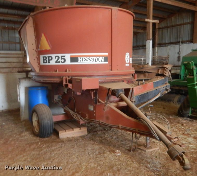 image for item IP9837 Hesston BP25  bale processor