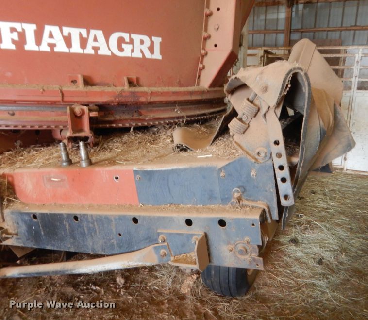 image for item IP9837 Hesston BP25  bale processor