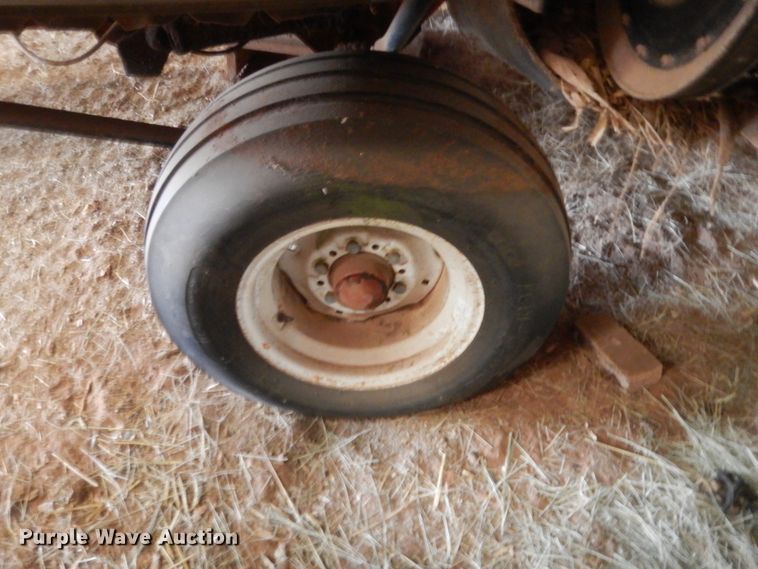 image for item IP9837 Hesston BP25  bale processor