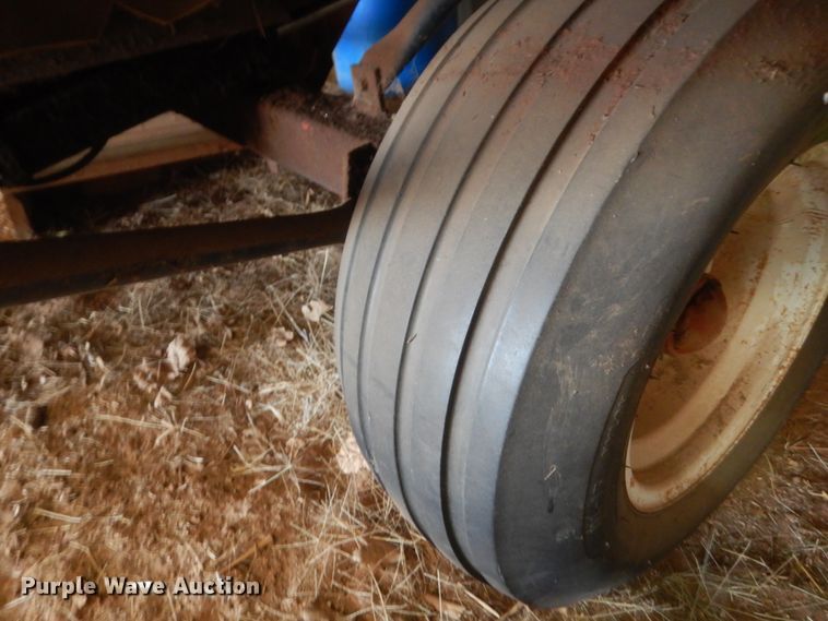 image for item IP9837 Hesston BP25  bale processor