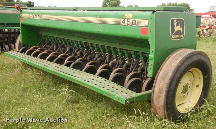 image for item IP9888 John Deere 450  grain drill