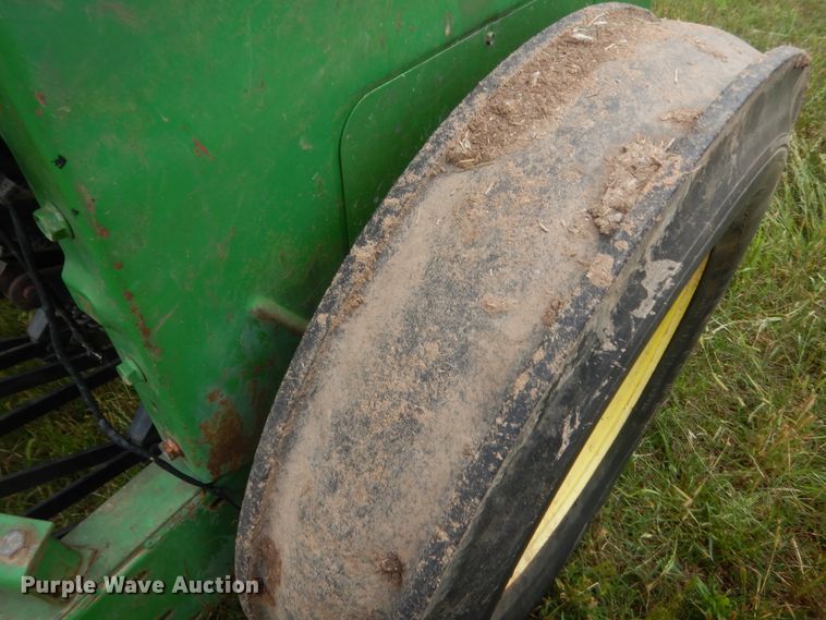 image for item IP9888 John Deere 450  grain drill