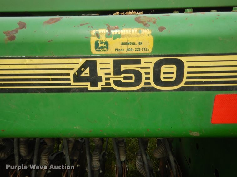 image for item IP9888 John Deere 450  grain drill