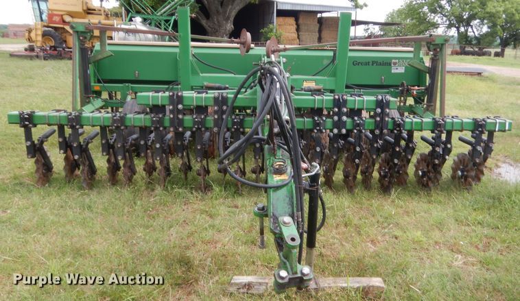 image for item IP9889 Great Plains Solid Stand 15  grain drill