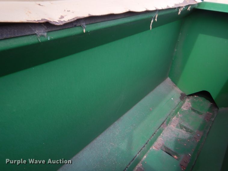 image for item IP9889 Great Plains Solid Stand 15  grain drill