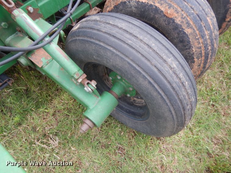 image for item IP9889 Great Plains Solid Stand 15  grain drill