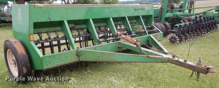 image for item IP9890 Great Plains Solid Stand 13  grain drill