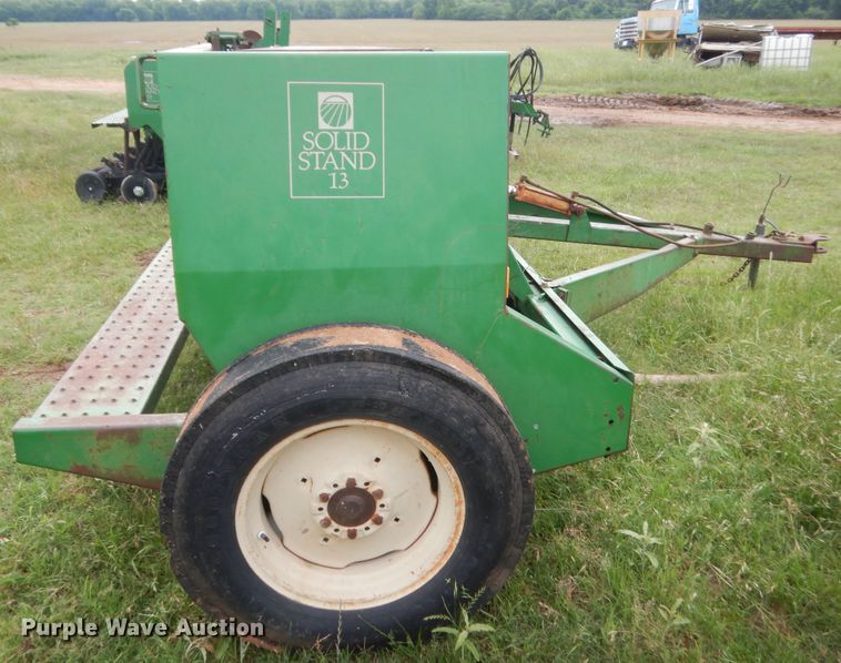 image for item IP9890 Great Plains Solid Stand 13  grain drill